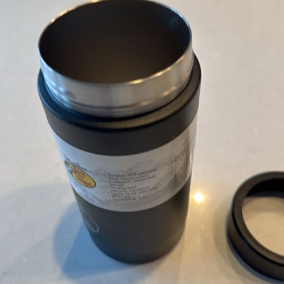 Bass pro shops  12 oz slim can cooler new with tags, great gift with 6 pack. - Picture 5 of 7